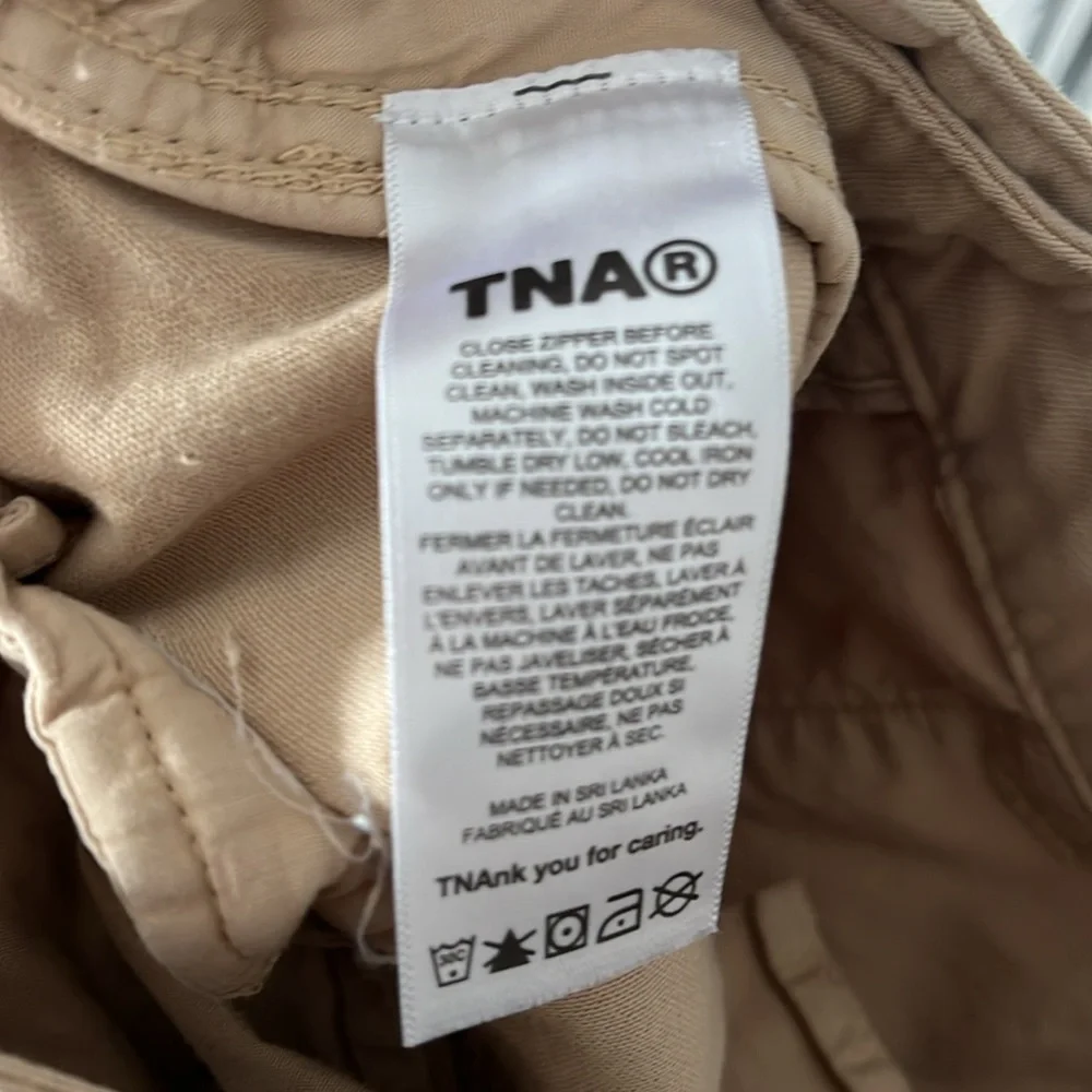 Aritzia Tna Supply Cargo Pant in Beige Size 00 Short - Picture 10 of 11